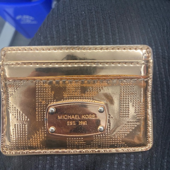 Michael Kors Accessories - ROSE GOLD MICHAEL KORS WALLET CARD HOLDER